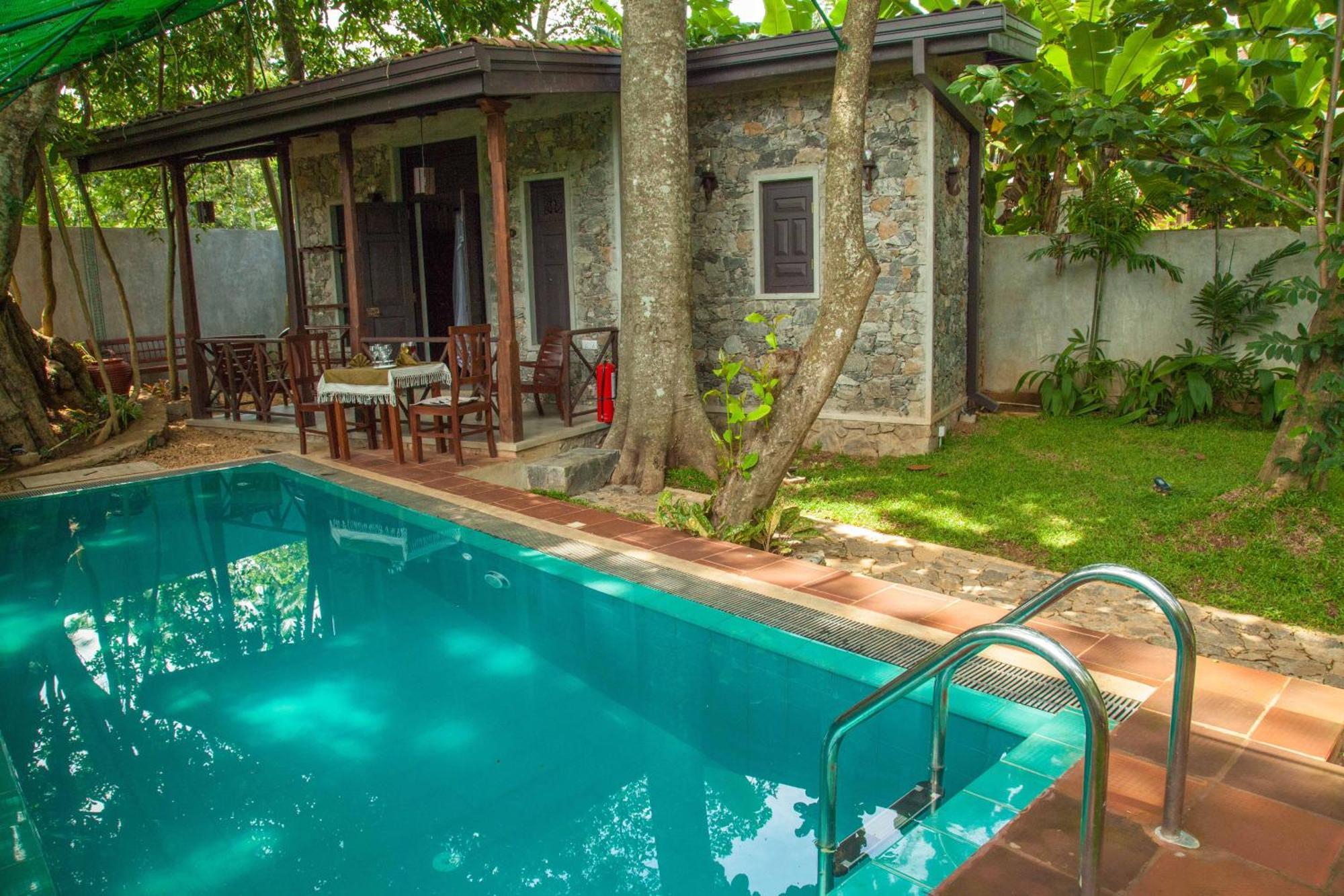 Villa Pinnawala Luaran gambar