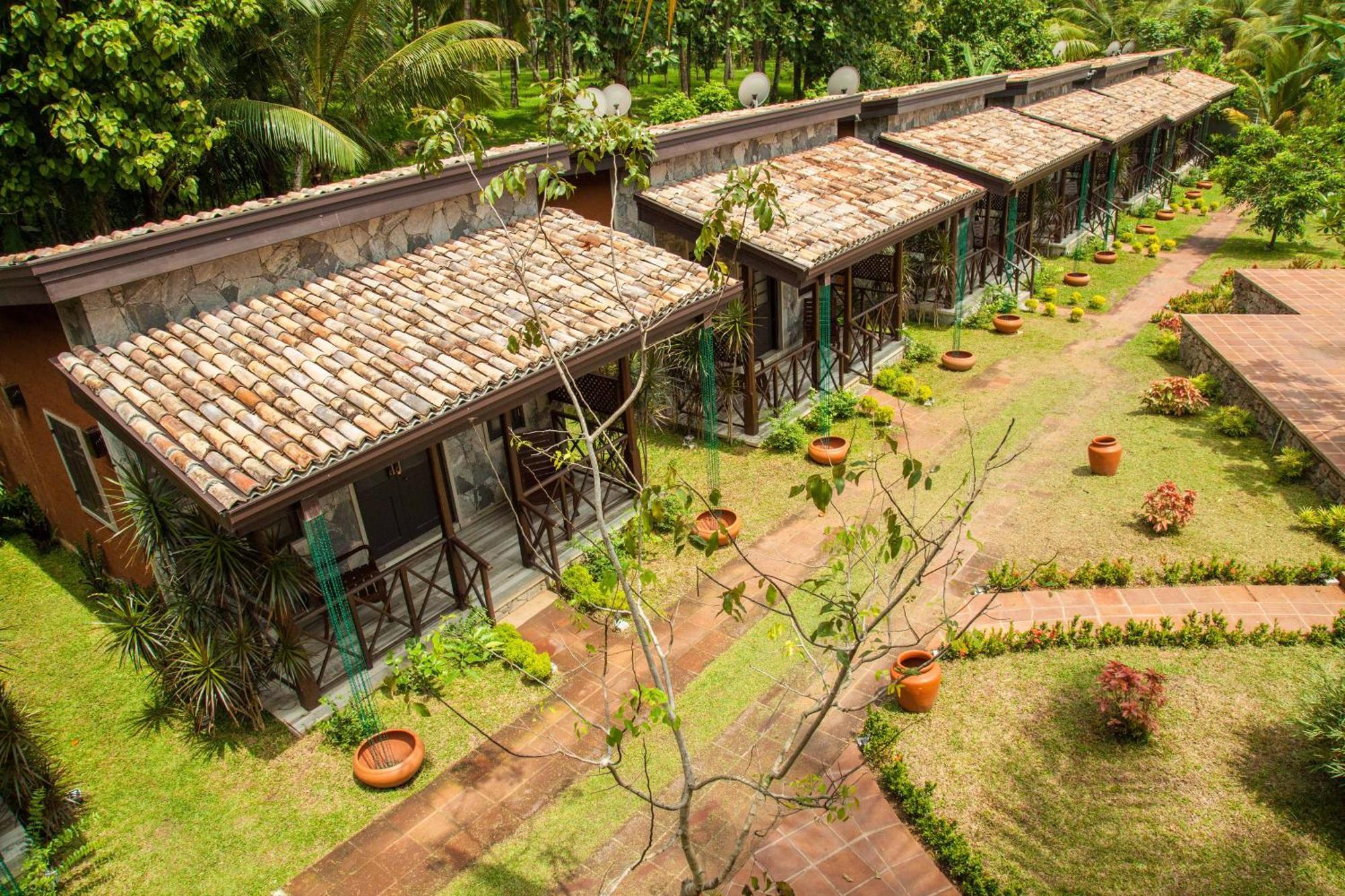 Villa Pinnawala Luaran gambar