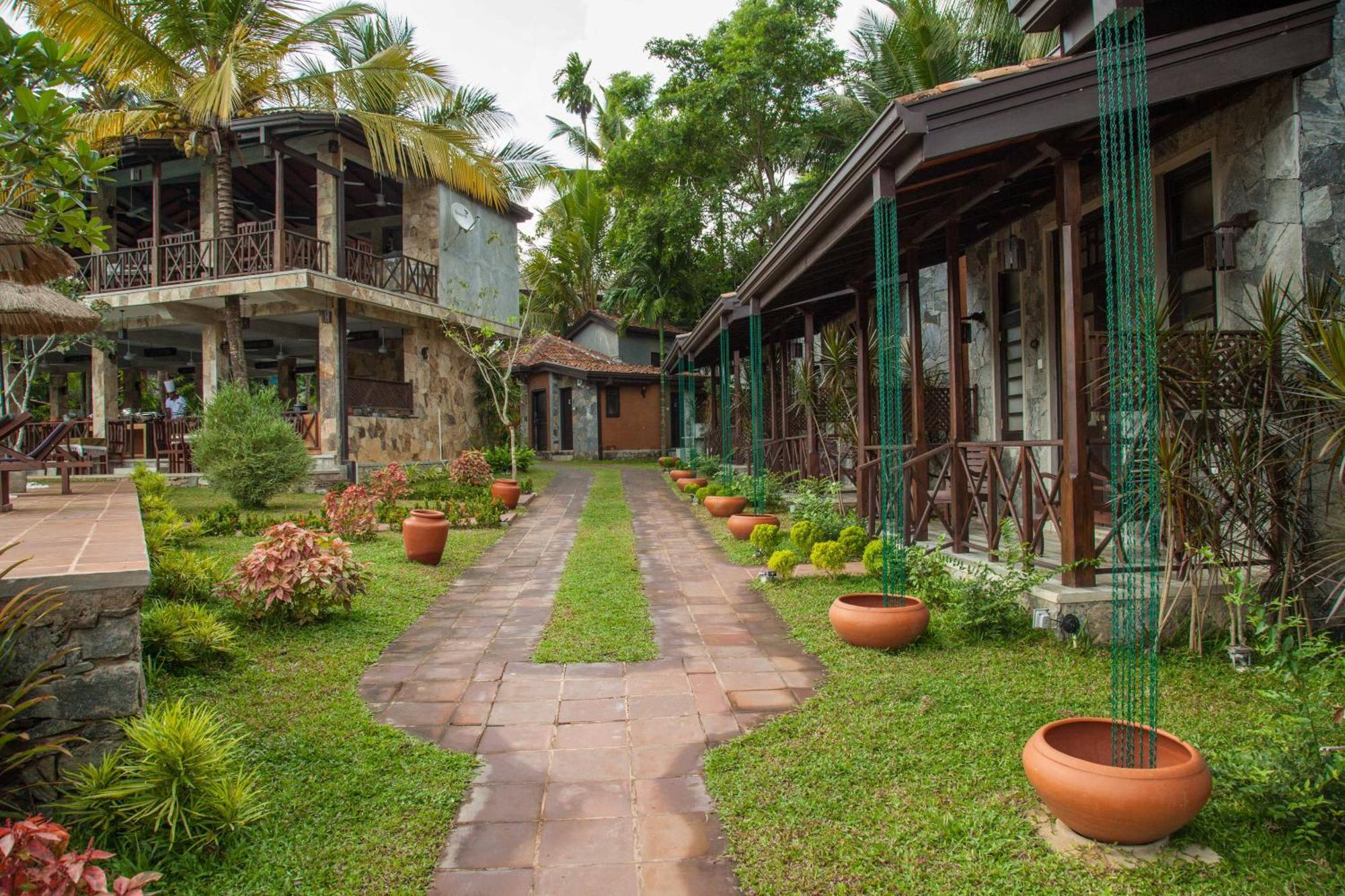 Villa Pinnawala Luaran gambar