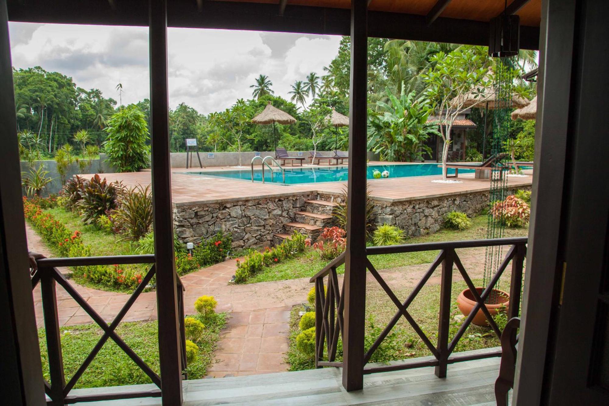 Villa Pinnawala Luaran gambar