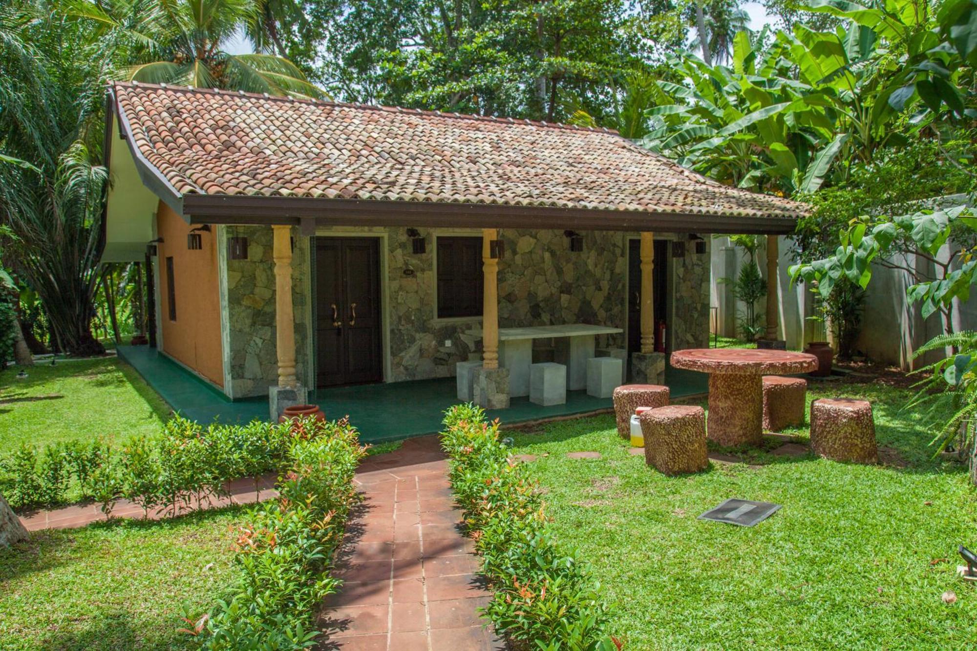 Villa Pinnawala Luaran gambar