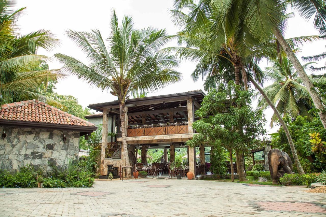 Villa Pinnawala Luaran gambar